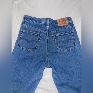 Levi’s jeans, mom jeans